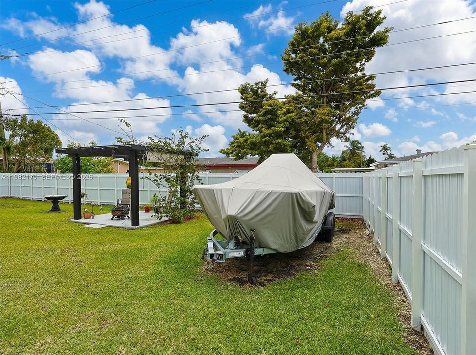На продажу: $629,900 (3 спален, 2 ванн, 0 Квадратных фут)