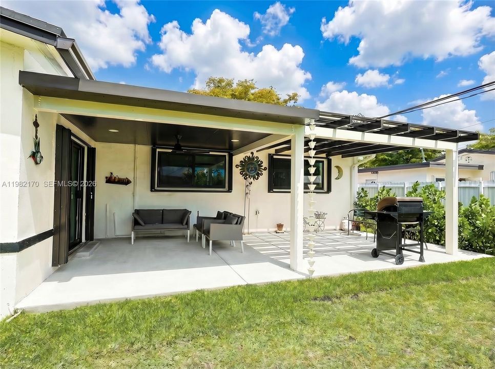 На продажу: $629,900 (3 спален, 2 ванн, 0 Квадратных фут)