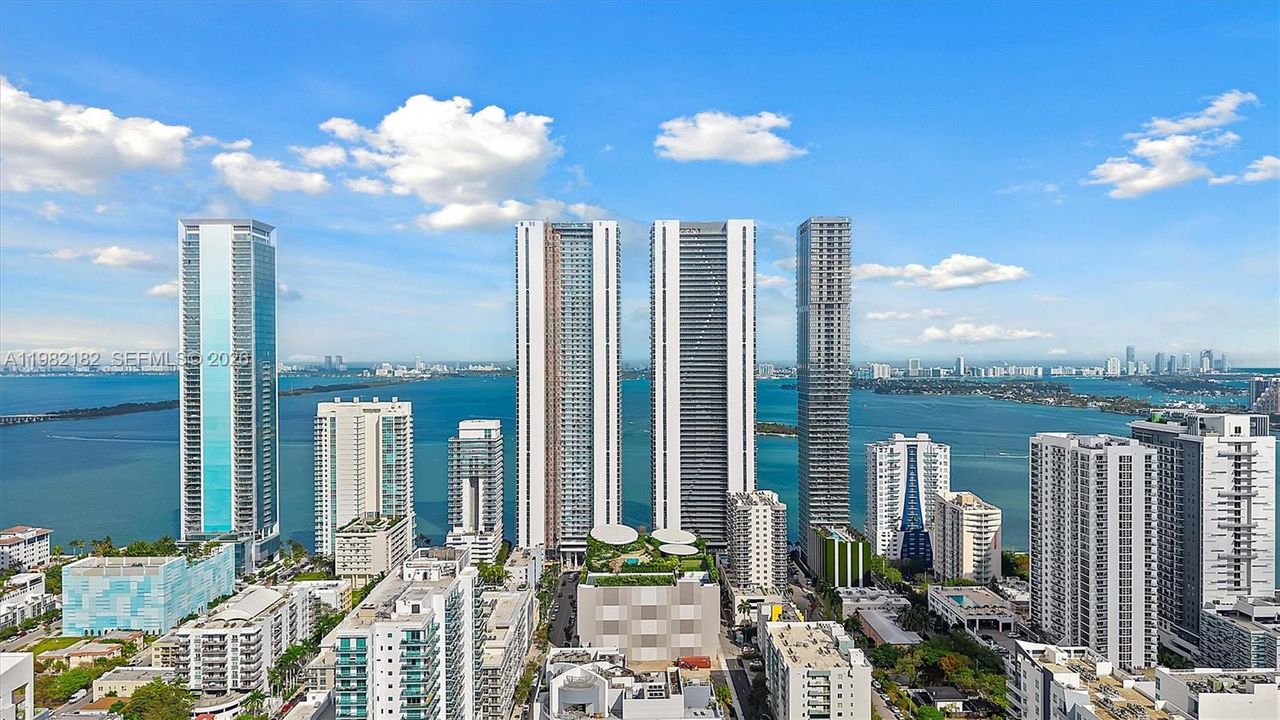 На продажу: $4,495,000 (4 спален, 5 ванн, 2694 Квадратных фут)