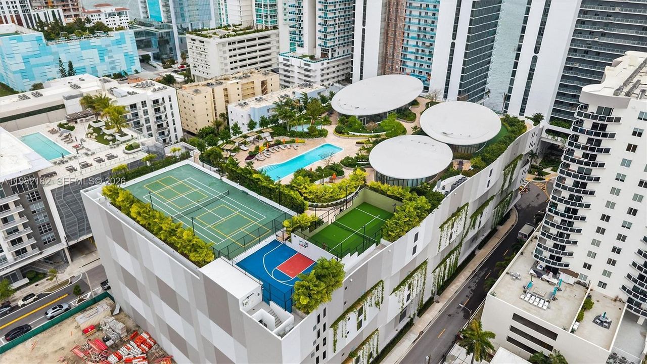 На продажу: $4,495,000 (4 спален, 5 ванн, 2694 Квадратных фут)