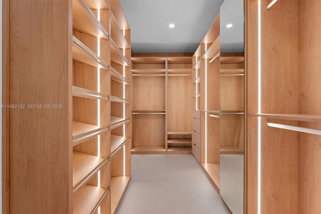 На продажу: $4,495,000 (4 спален, 5 ванн, 2694 Квадратных фут)