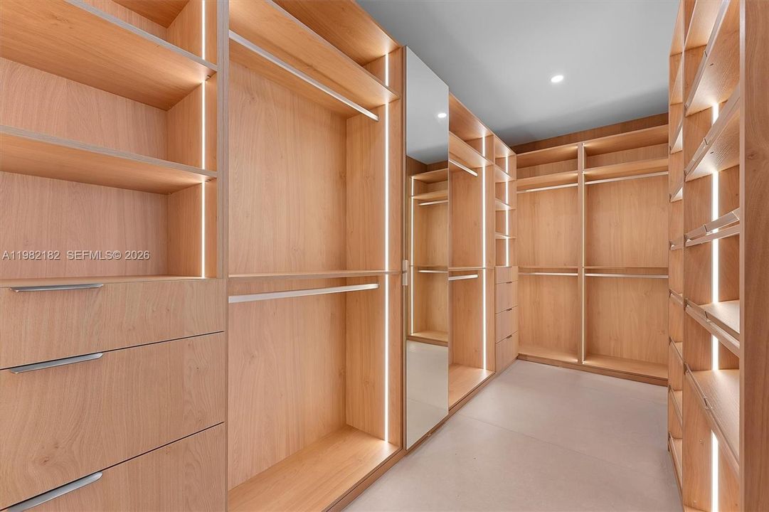 На продажу: $4,495,000 (4 спален, 5 ванн, 2694 Квадратных фут)