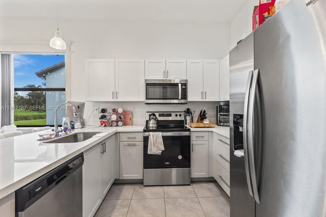En Venta: $373,000 (3 camas, 2 baños, 1826 Pies cuadrados)