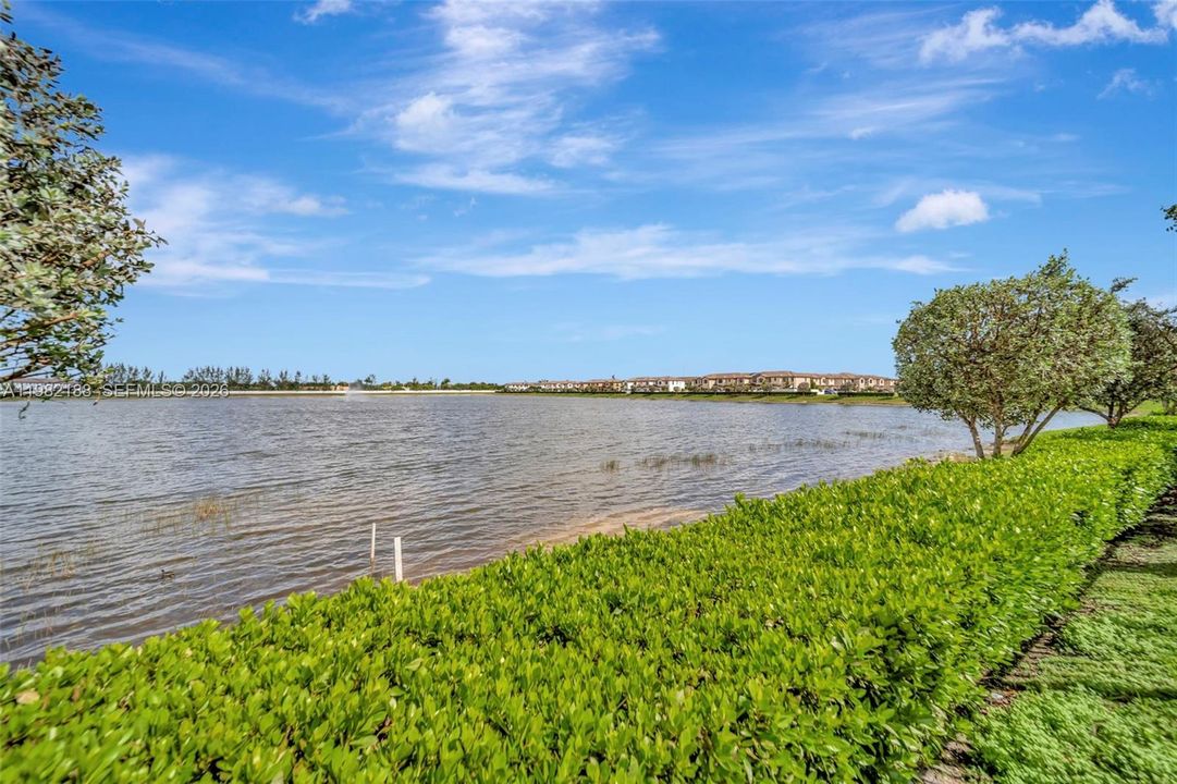 En Venta: $518,000 (3 camas, 2 baños, 1540 Pies cuadrados)