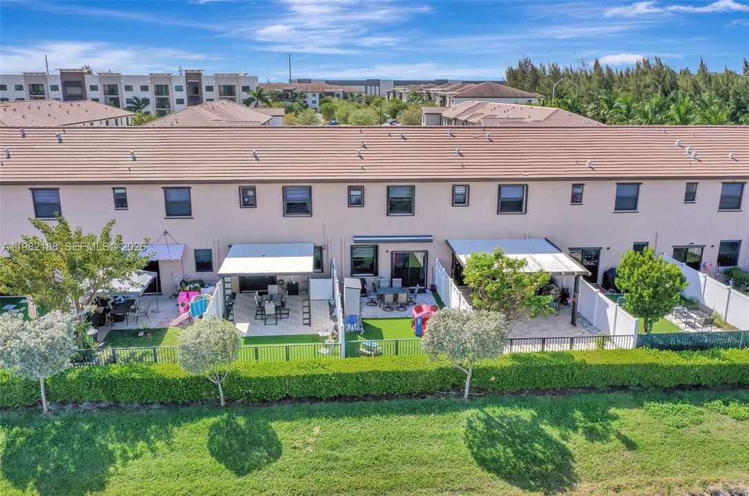 En Venta: $518,000 (3 camas, 2 baños, 1540 Pies cuadrados)