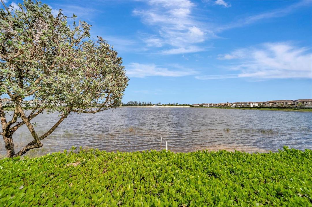 En Venta: $518,000 (3 camas, 2 baños, 1540 Pies cuadrados)