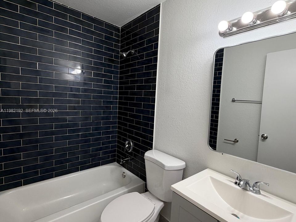 Active With Contract: $4,300 (4 beds, 2 baths, 2088 Square Feet)