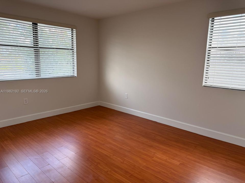 Active With Contract: $4,300 (4 beds, 2 baths, 2088 Square Feet)