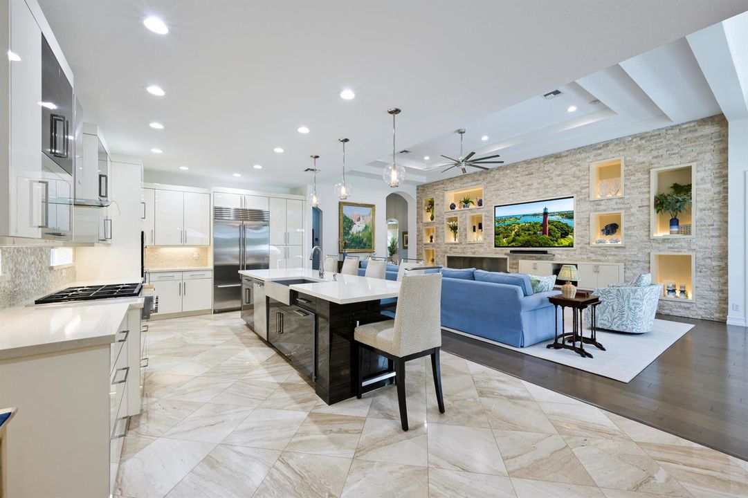 Kitchen/ Living room