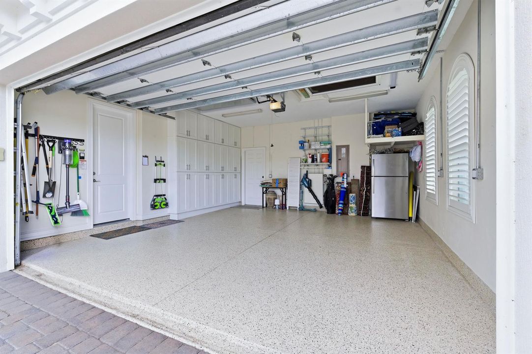 Garage 2car with custom cabinetry