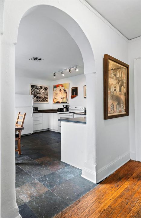 Foyer/Kitchen. Amazing architecture