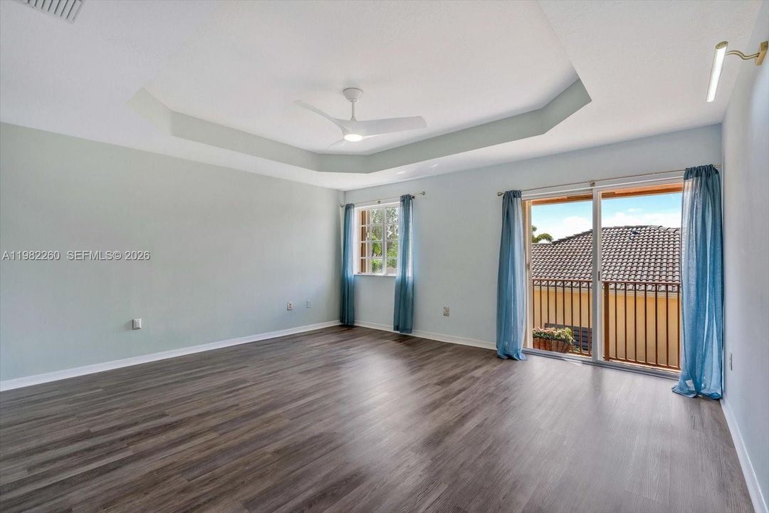 For Sale: $849,000 (4 beds, 3 baths, 2413 Square Feet)