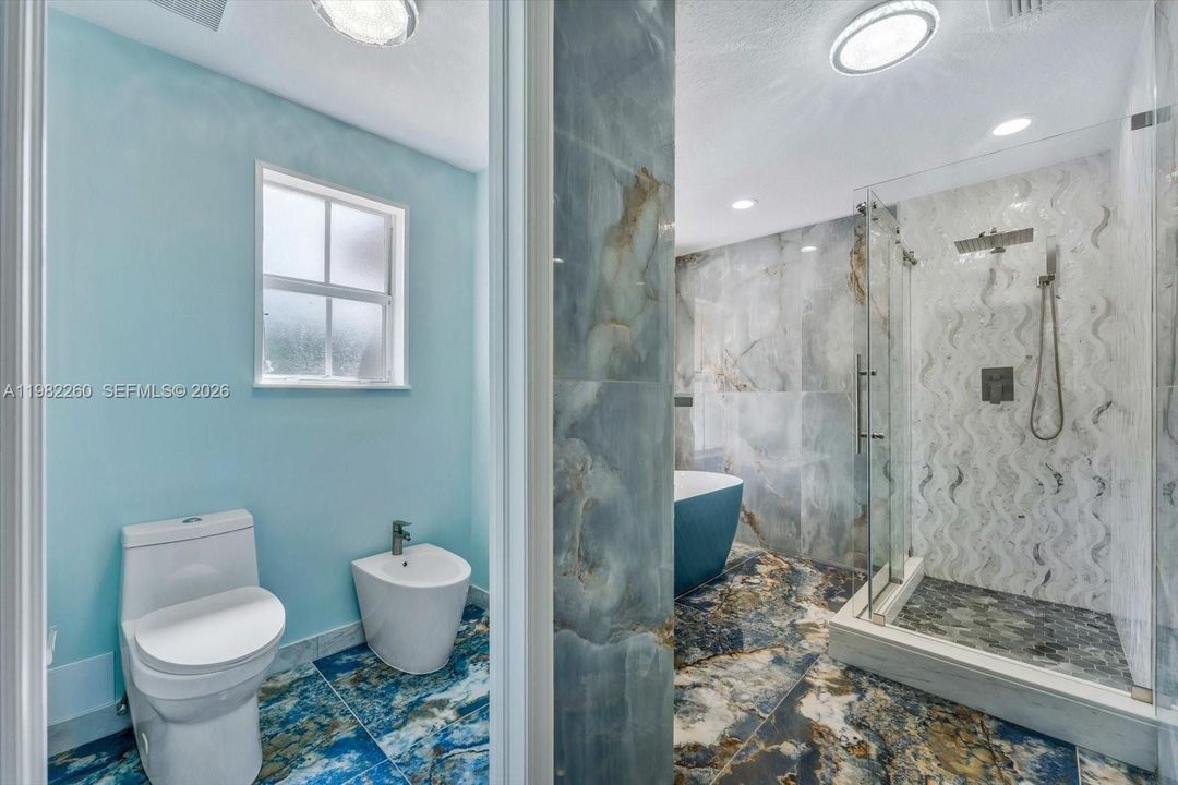 For Sale: $849,000 (4 beds, 3 baths, 2413 Square Feet)