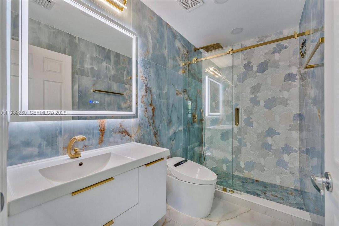 For Sale: $849,000 (4 beds, 3 baths, 2413 Square Feet)