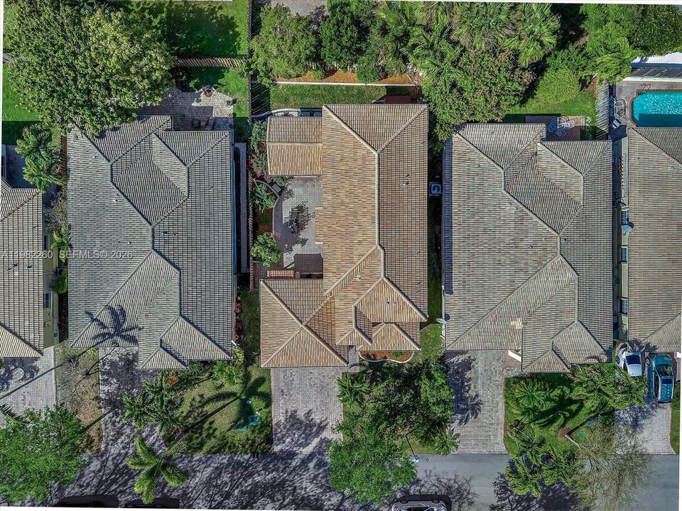 For Sale: $849,000 (4 beds, 3 baths, 2413 Square Feet)