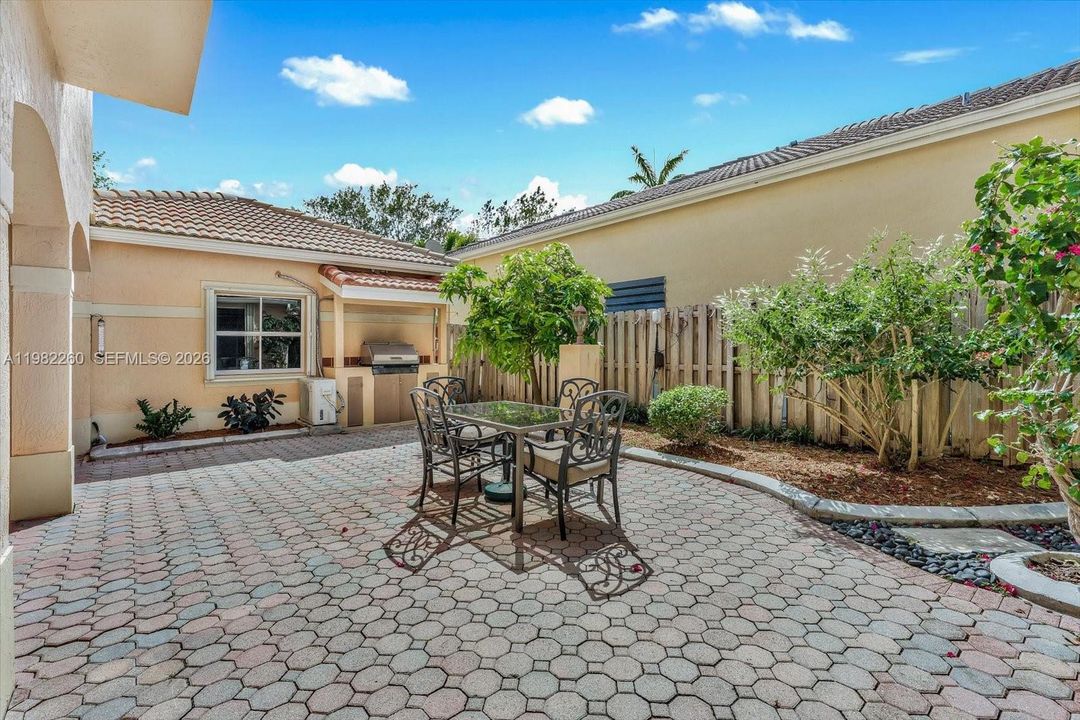 For Sale: $849,000 (4 beds, 3 baths, 2413 Square Feet)