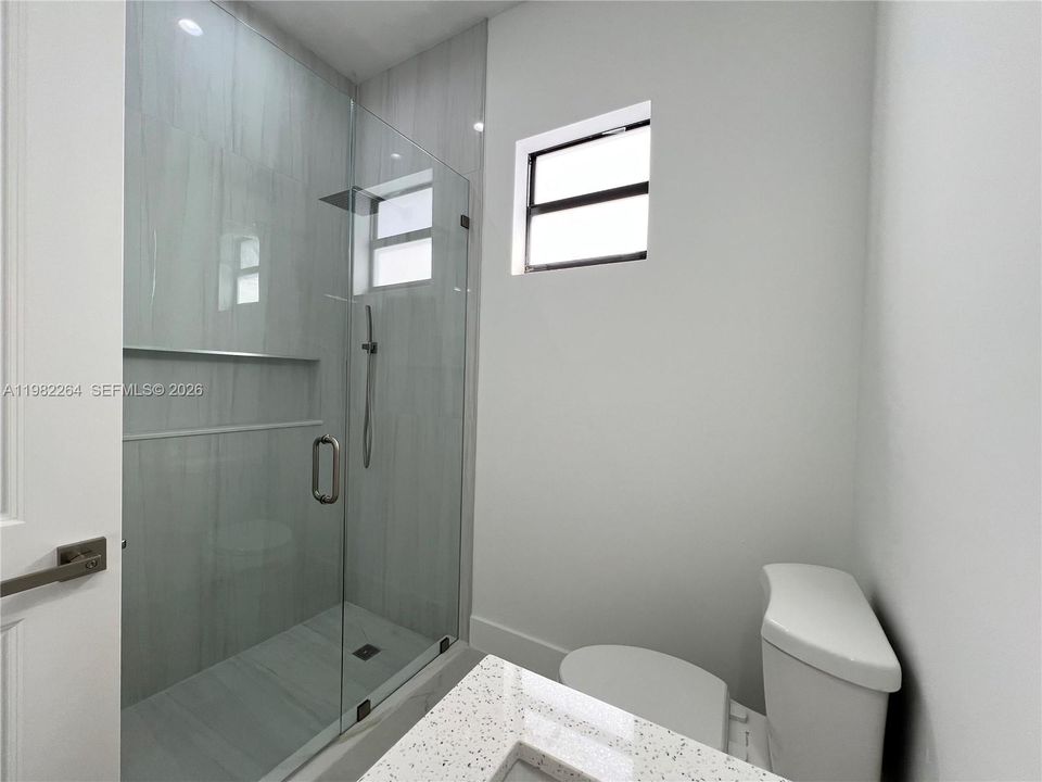 Vendido Recientemente: $514,999 (4 camas, 2 baños, 1616 Pies cuadrados)