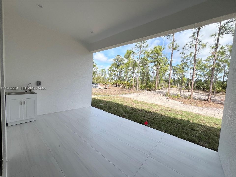 Vendido Recientemente: $514,999 (4 camas, 2 baños, 1616 Pies cuadrados)