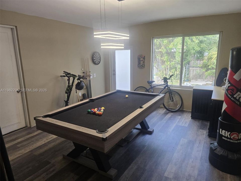 En Venta: $492,900 (3 camas, 2 baños, 1394 Pies cuadrados)