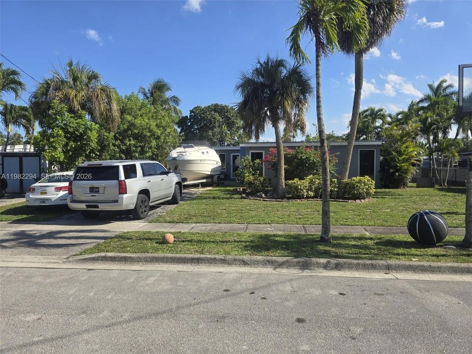En Venta: $492,900 (3 camas, 2 baños, 1394 Pies cuadrados)