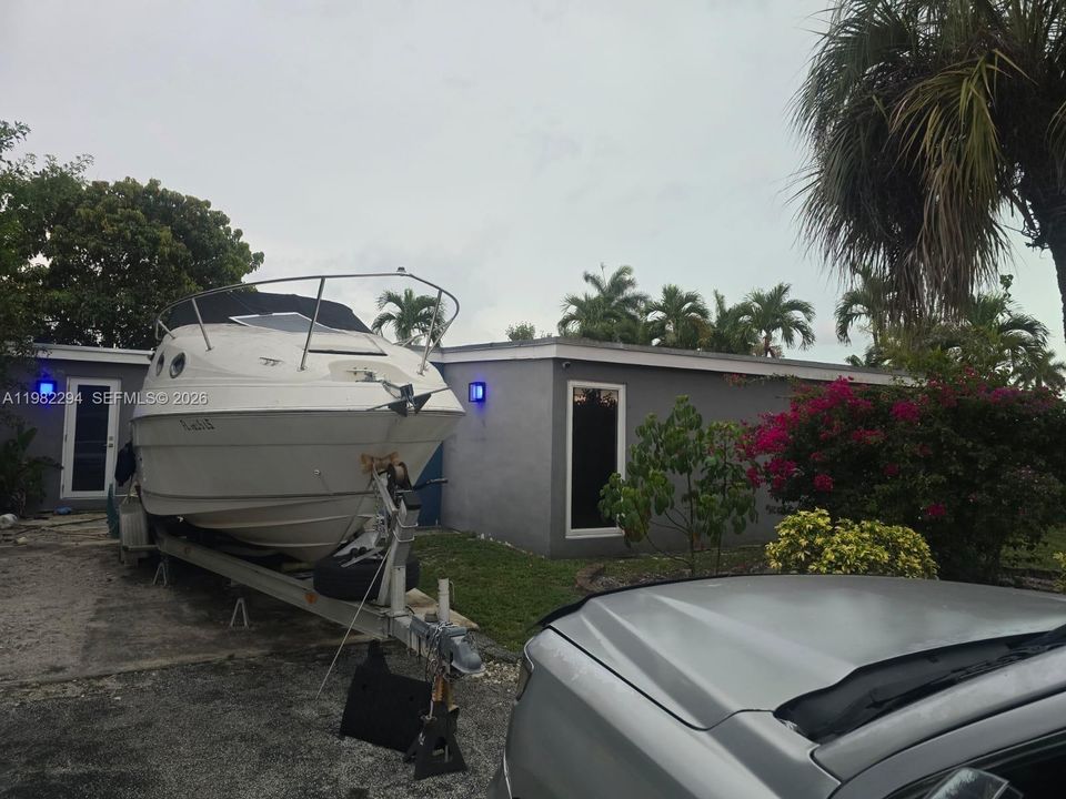 En Venta: $492,900 (3 camas, 2 baños, 1394 Pies cuadrados)