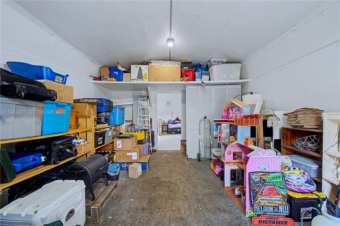 Vendido Recientemente: $460,000 (3 camas, 2 baños, 1723 Pies cuadrados)