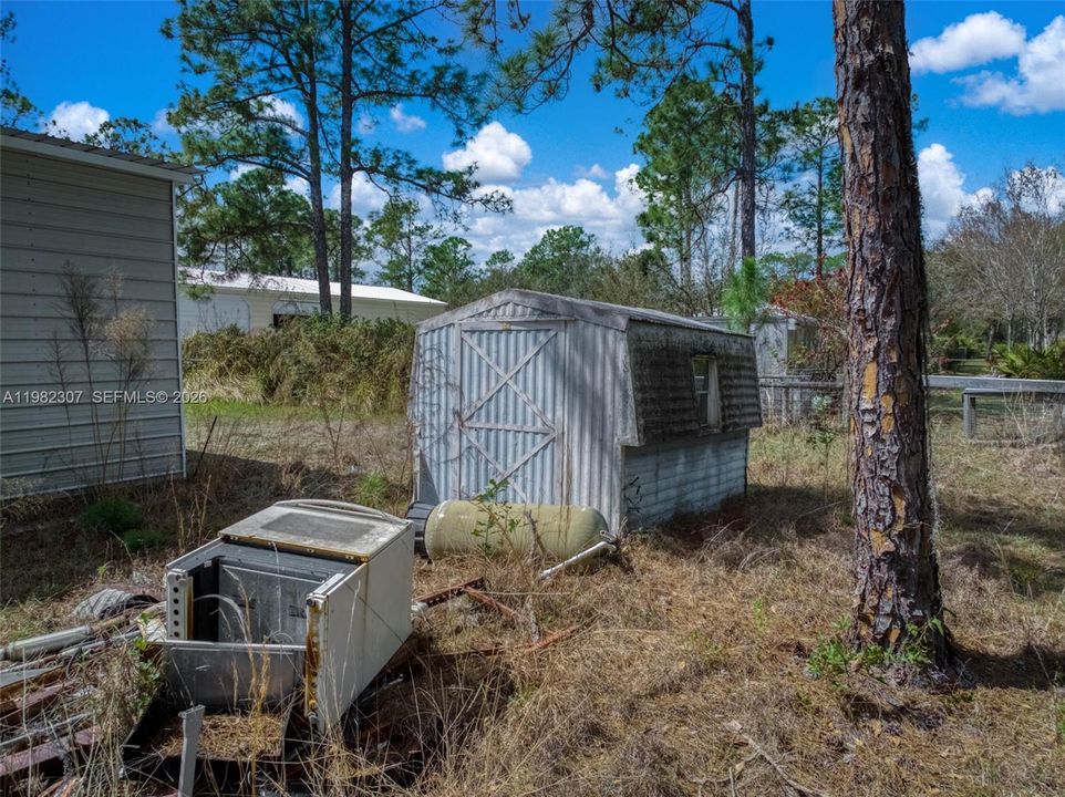 Vendido Recientemente: $460,000 (3 camas, 2 baños, 1723 Pies cuadrados)