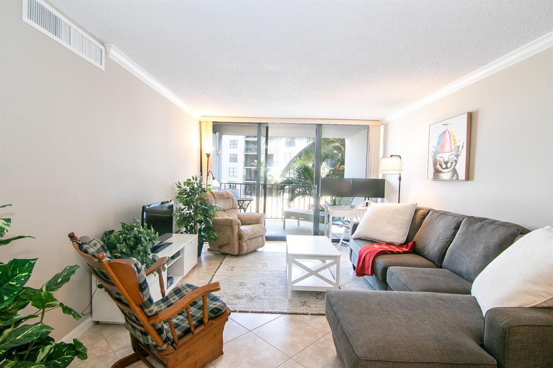 3545 S Ocean Blvd 312 8