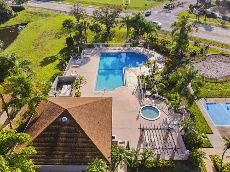 2nd Pool and Meeting Room