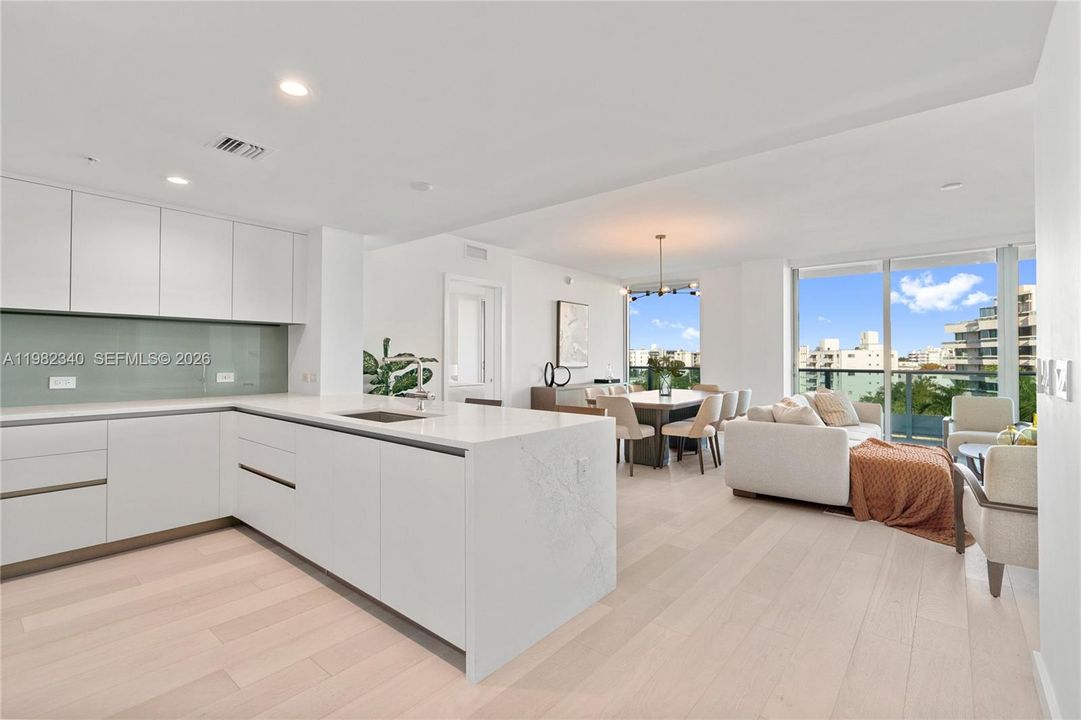 For Sale: $2,250,000 (2 beds, 2 baths, 1861 Square Feet)