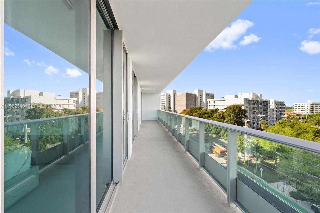 For Sale: $2,250,000 (2 beds, 2 baths, 1861 Square Feet)