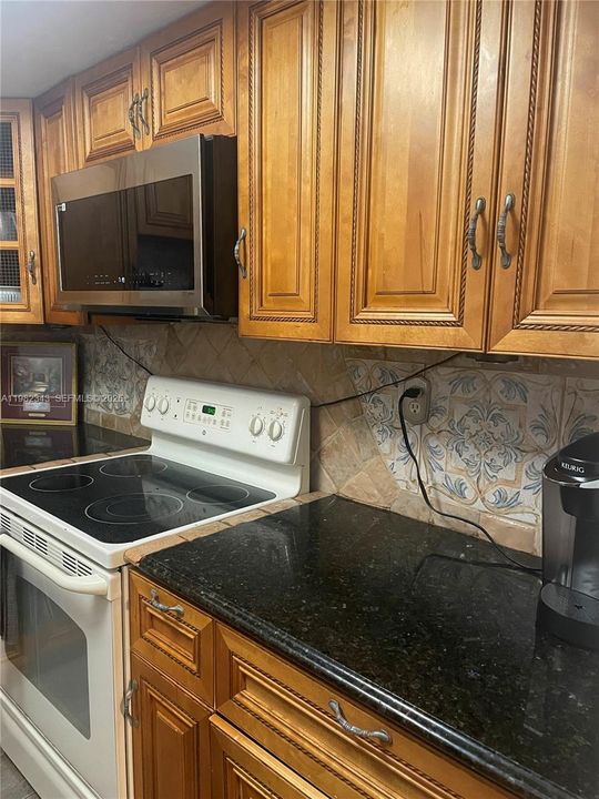 For Sale: $885,000 (0 beds, 0 baths, 1990 Square Feet)