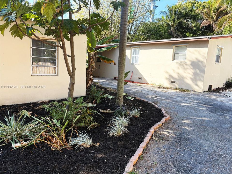 For Sale: $885,000 (0 beds, 0 baths, 1990 Square Feet)