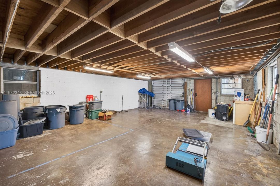 En Venta: $879,000 (0 camas, 0 baños, 1950 Pies cuadrados)