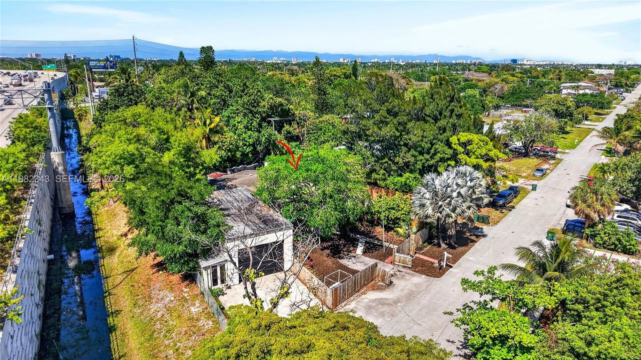 En Venta: $879,000 (0 camas, 0 baños, 1950 Pies cuadrados)