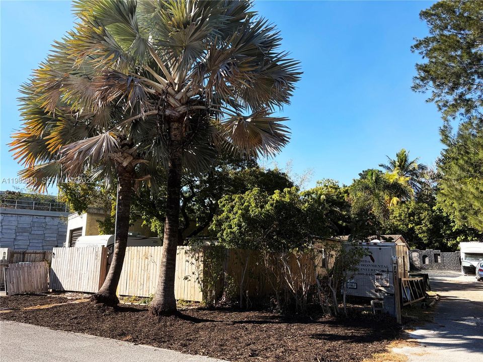 For Sale: $885,000 (0 beds, 0 baths, 1990 Square Feet)