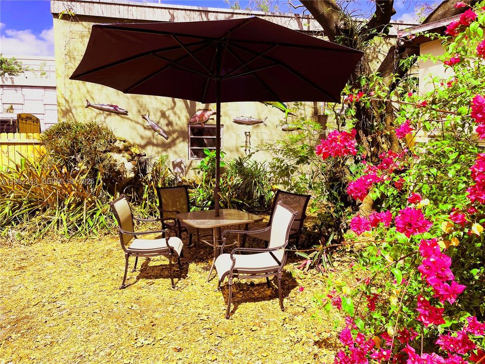 For Sale: $885,000 (0 beds, 0 baths, 1990 Square Feet)