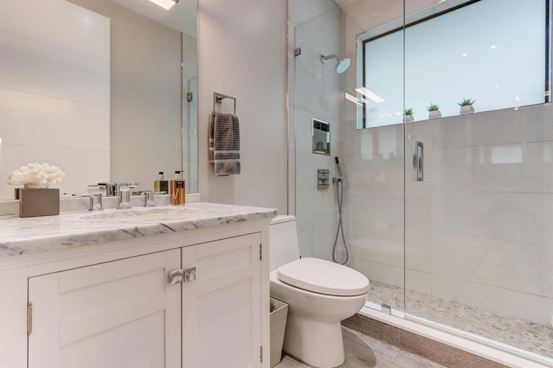 Bathroom 4