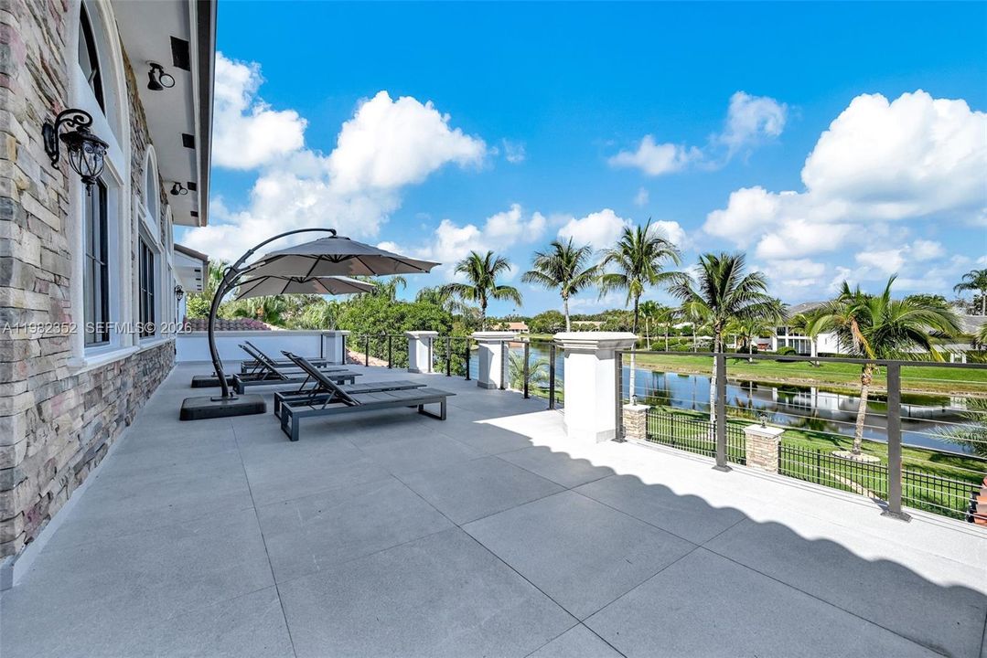 En Venta: $7,900,000 (5 camas, 6 baños, 7841 Pies cuadrados)