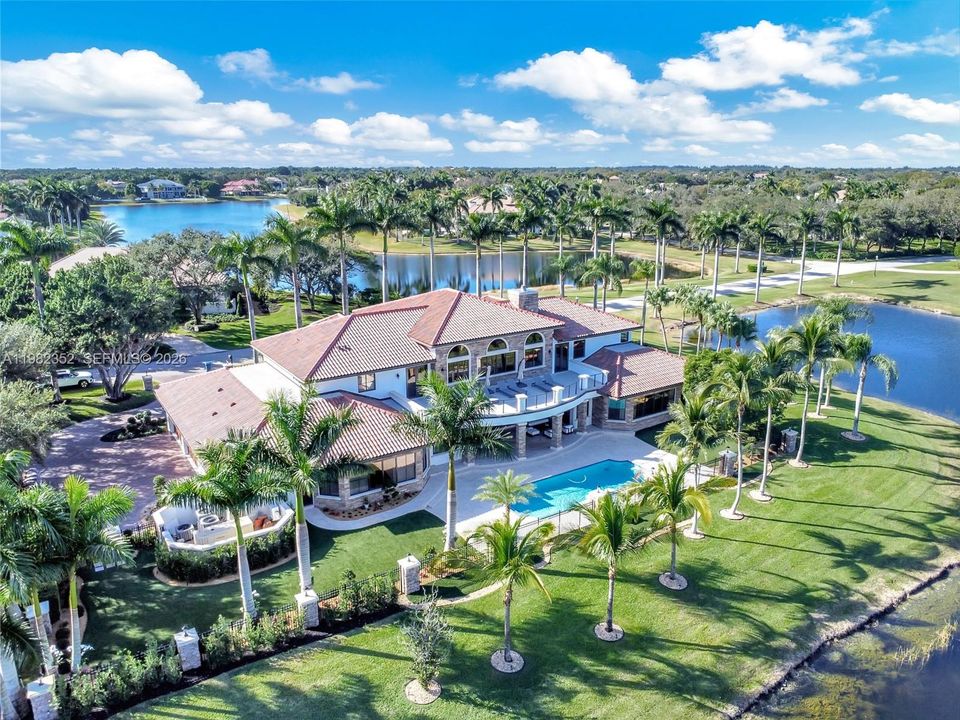 En Venta: $7,900,000 (5 camas, 6 baños, 7841 Pies cuadrados)