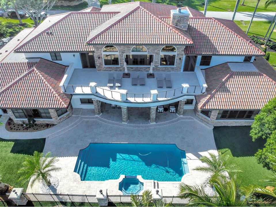 En Venta: $7,900,000 (5 camas, 6 baños, 7841 Pies cuadrados)