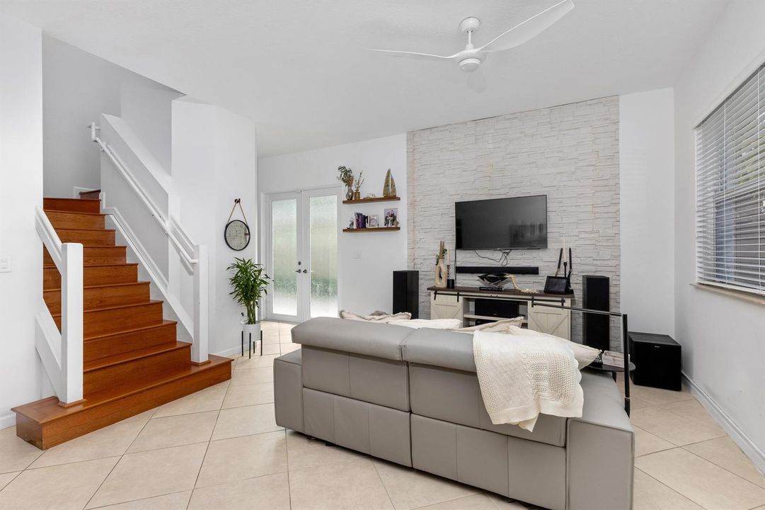 Living Area 3