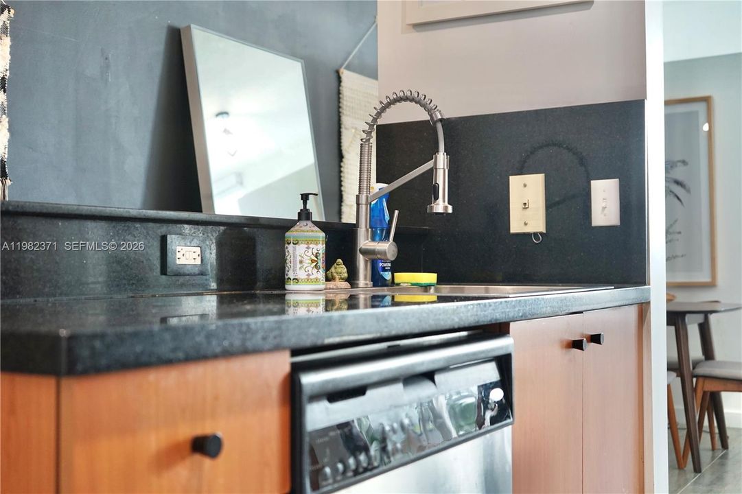 En Venta: $360,000 (1 camas, 1 baños, 773 Pies cuadrados)