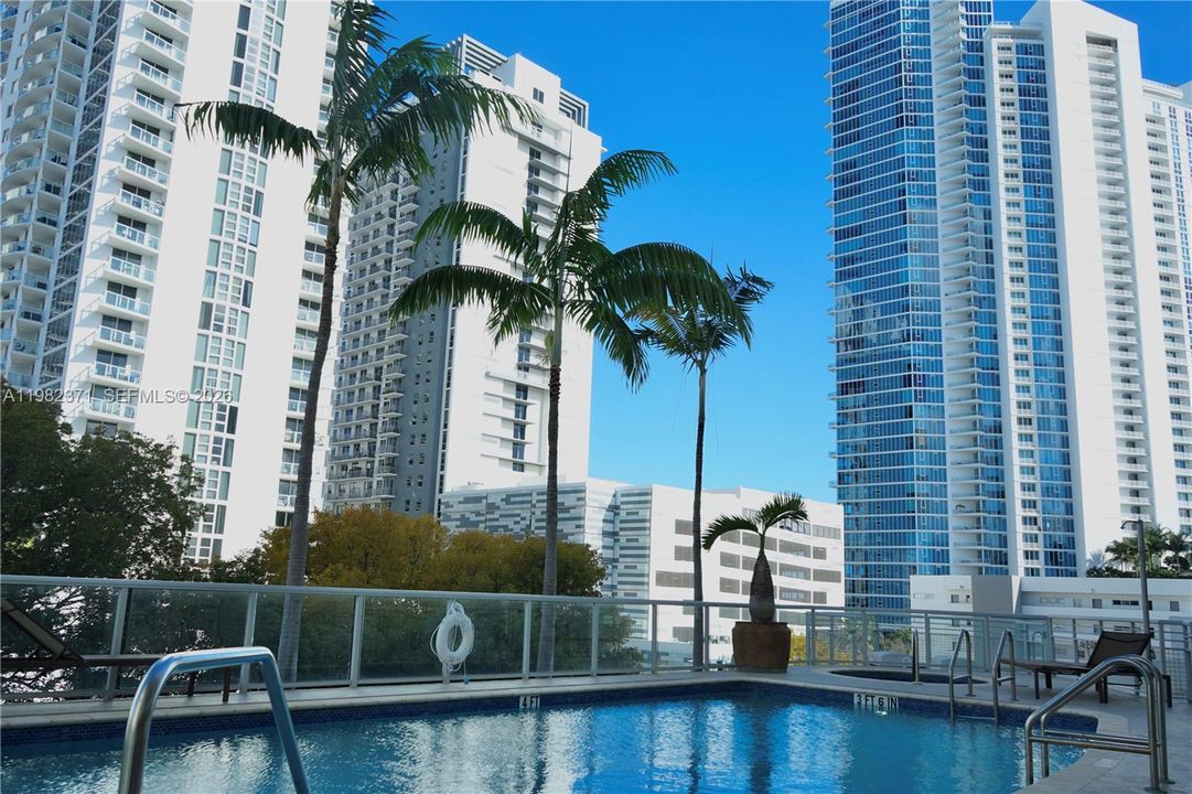 En Venta: $360,000 (1 camas, 1 baños, 773 Pies cuadrados)