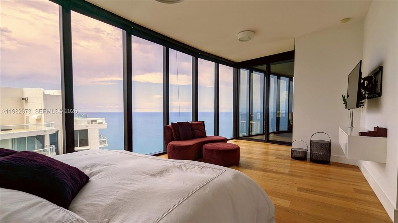 For Sale: $3,978,400 (4 beds, 4 baths, 3415 Square Feet)