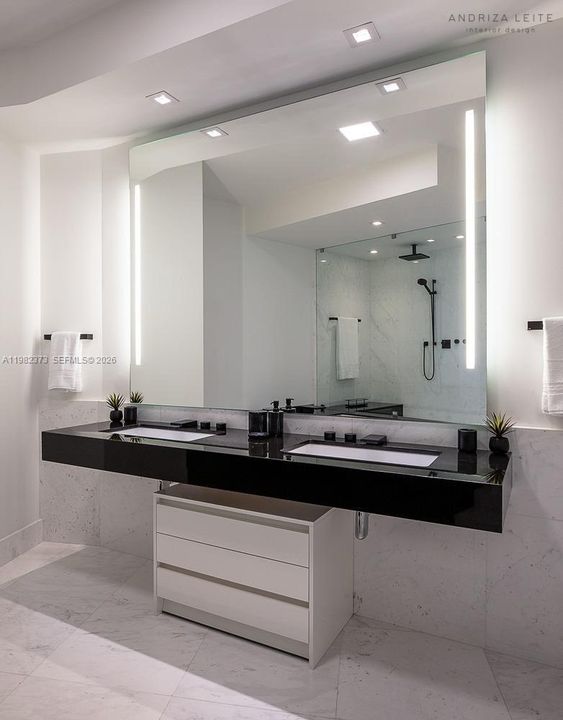 For Sale: $3,978,400 (4 beds, 4 baths, 3415 Square Feet)
