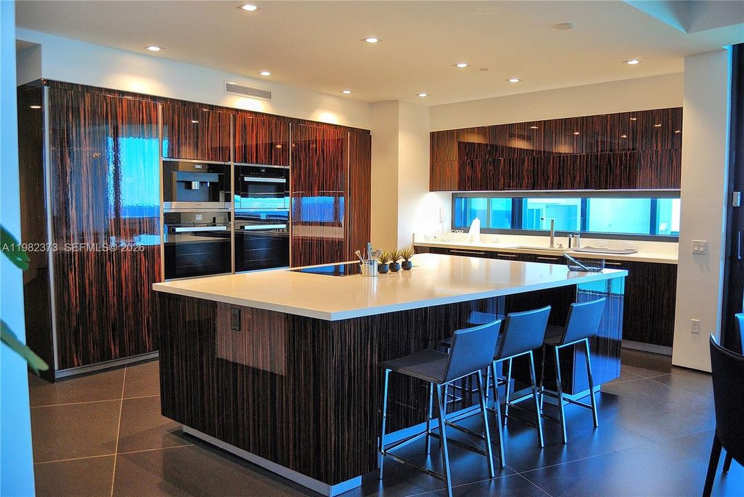 For Sale: $3,978,400 (4 beds, 4 baths, 3415 Square Feet)