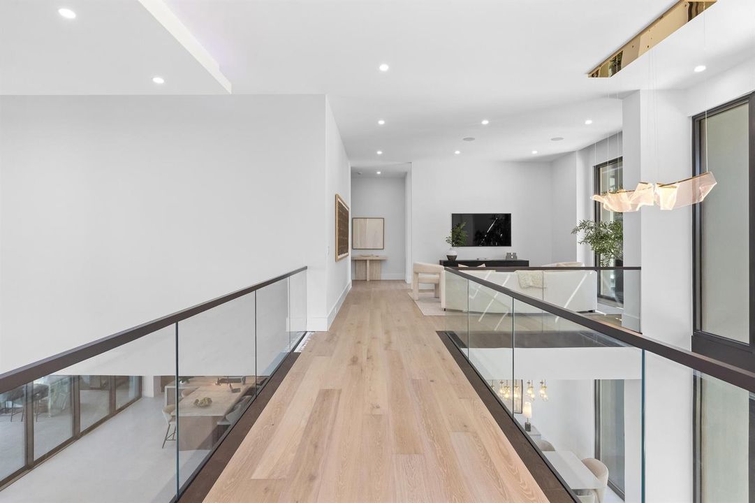 Hallway Upper 1