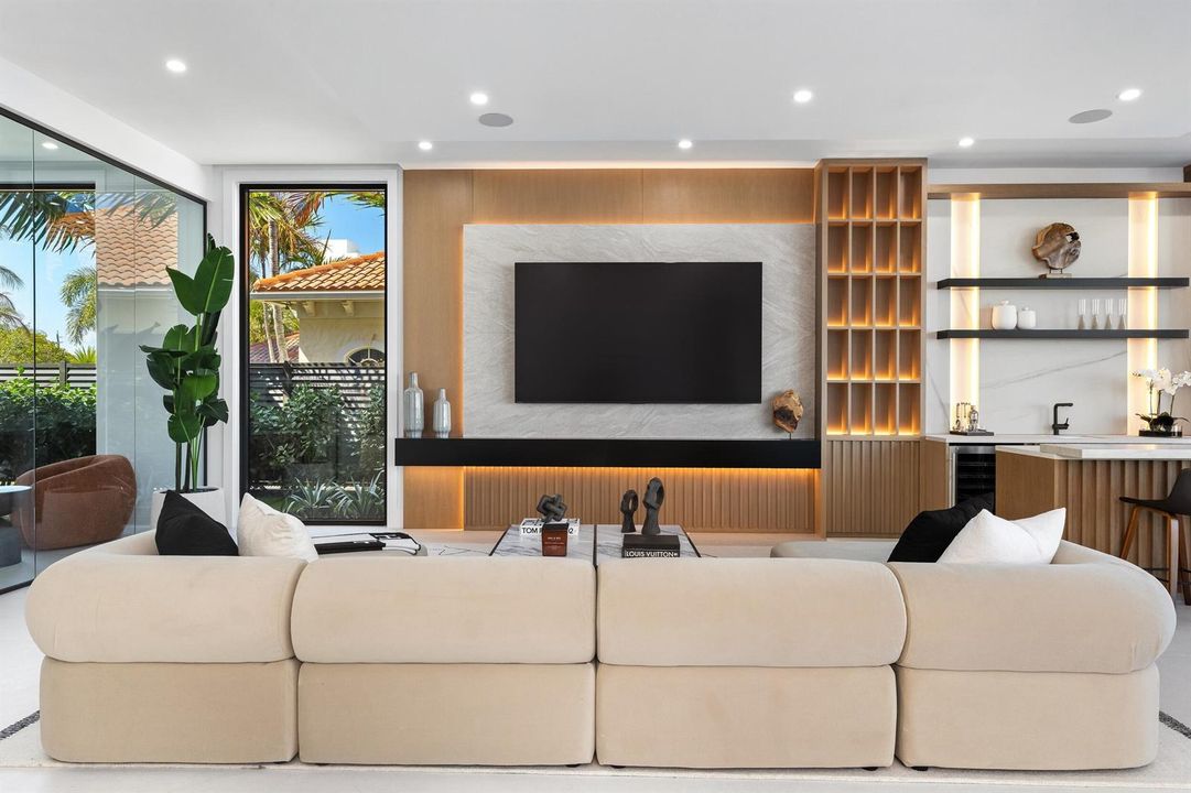 Lounge 3