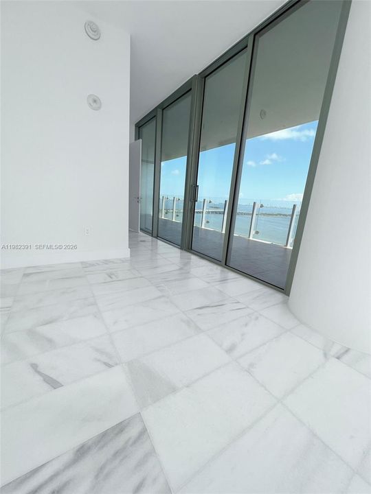 Recently Rented: $12,000 (2 beds, 2 baths, 1732 Square Feet)